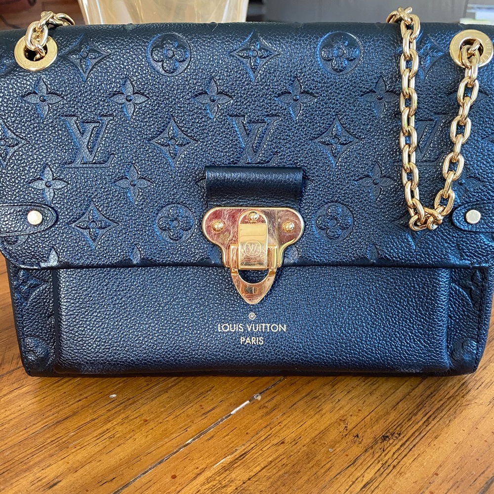 Louis Vuitton Purse